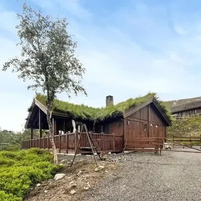 Awesome Home In Hornindal With Wifi