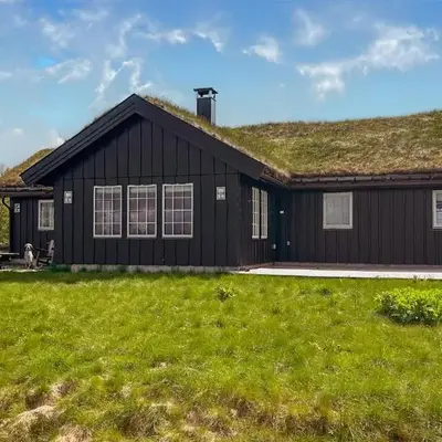 5 Bedroom Awesome Home In Røn