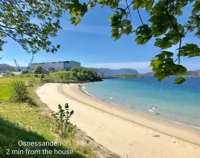 a beach with the words austerean min from the house at Bellahuset - Charming House in Ulsteinvik in Ulsteinvik