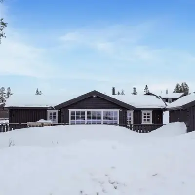4 Bedroom Nice Home In Engerdal