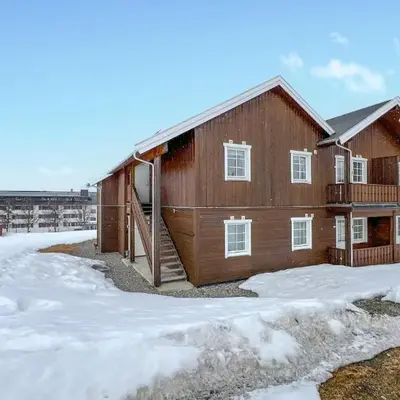 3 Bedroom Cozy Apartment In Gålå