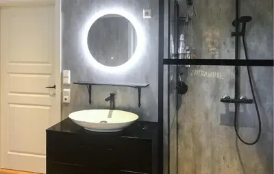 a bathroom with a sink and a shower with a mirror at Stunning Home In Lensvik With Wifi in Lensvik