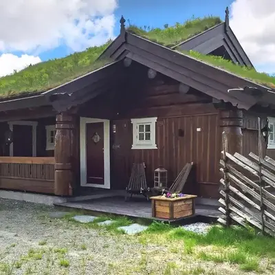 4 Bedroom Cozy Home In Gol