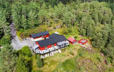 an aerial view of a house on top of a hill at 3 Bedroom Nice Home In Florø in Florø
