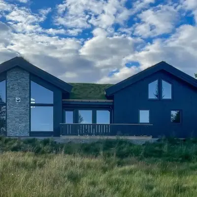5 Bedroom Stunning Home In Løten