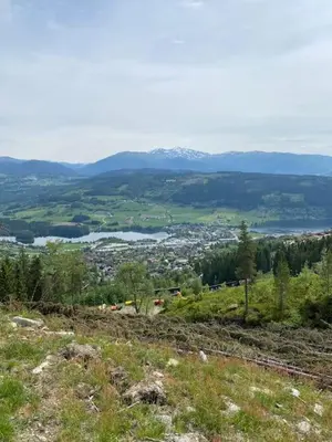 a view of a city from the top of a hill at Oppgradert leilighet i Tråstølen in Skulestadmo