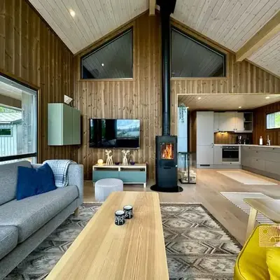 Modern cabin Skeikampen with ski-in out cross country trails & great view