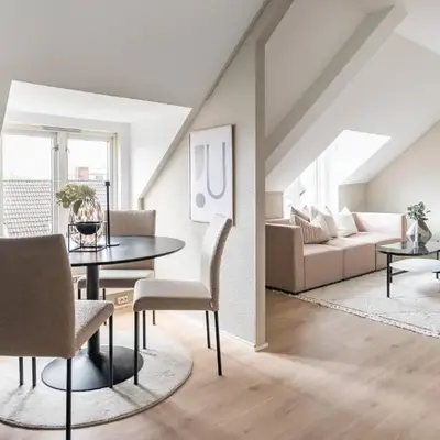 Super Central renovated flat
