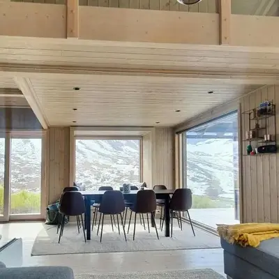 Cozy Family Cabin In Uniquely Situated Hiking Area