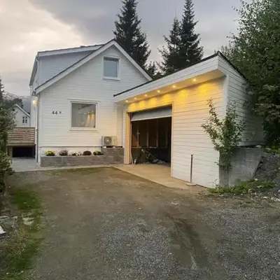 et fint og stort enebolig sentralt i voss!