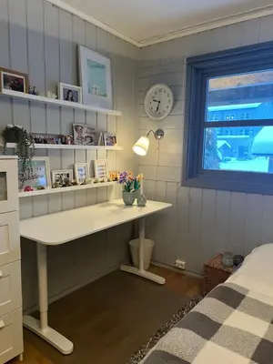 a desk in a room with a bed and a window at House with 5 bedrooms very close to World Cup 25 in Granåsen in Trondheim