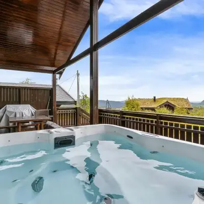 Peaceful Cabin With View And Jacuzzi At Blefjell