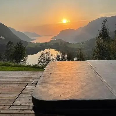 Sunny Cabin With Fjord Views In Redal