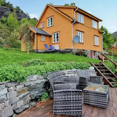 3 Bedroom Lovely Home In Valen