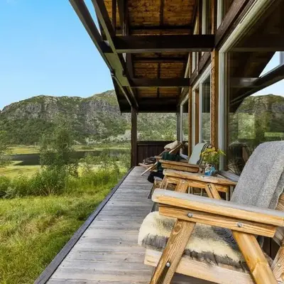 70S Architectural Cabin With Views In Hemsedal