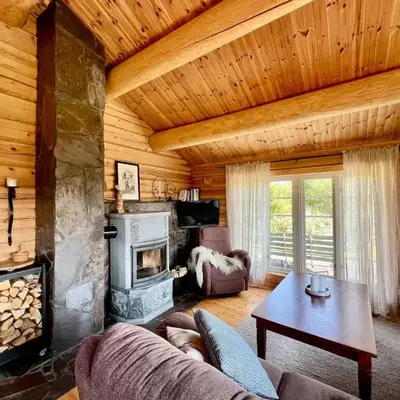 Traditional mountain cabin in Valdres