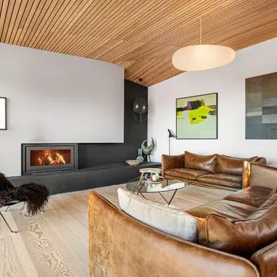 Stay in The Hollywood Hills of Bergen with Breathtaking Views
