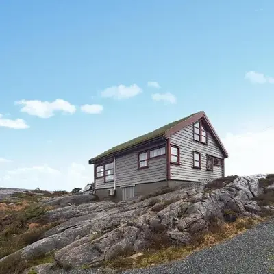 Lovely Home In Masfjordnes With Sauna