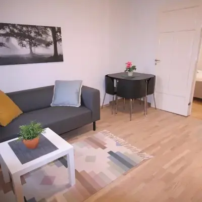 Super cozy 3-bedroom in picturesque neigborhood