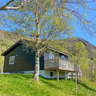 Awesome Home In Ørsta