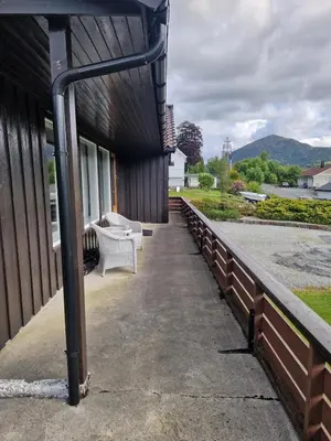Gallery image of Hus med stor hage ved Vatsfjorden in Åmsosen