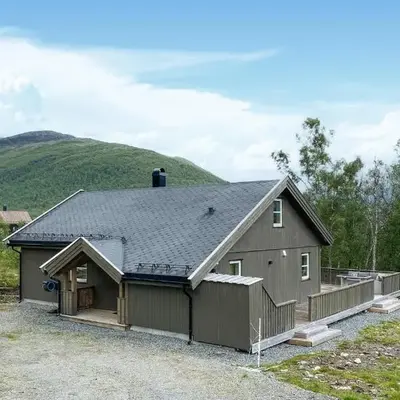 Cozy Home In Hornindal With Sauna