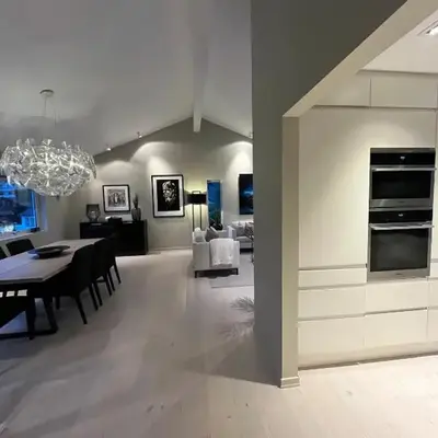 Modern detached house by the mountains & sea