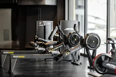 a gym with two sets of equipment on display at Fritidsbolig i Hemsedal in Kyrkjebøen