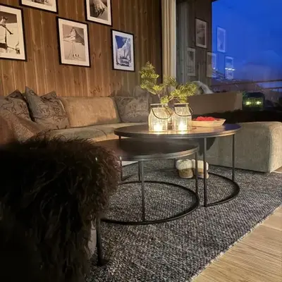 Moderne leilighet ski inn og ski ut med magisk natur