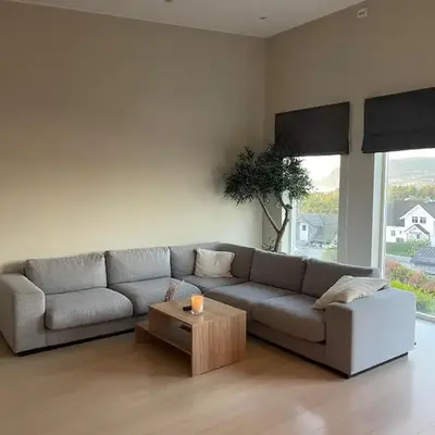 Semi-detached house with lovely views of the city fjord
