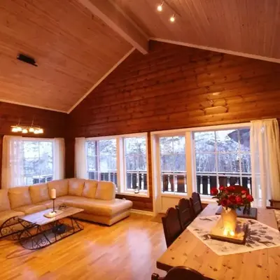 Spacious Wood Cabin 50 min from Bergen