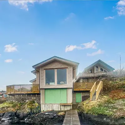 3 Bedroom Awesome Home In Rossland