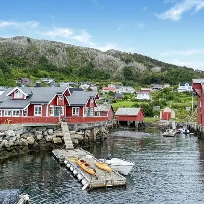 Gorgeous Home In Leinøy With House Sea View
