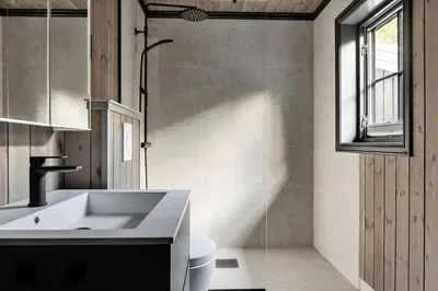 a bathroom with a sink and a toilet at Bo På Norefjell Rett Ved Alpint Og Langrenn in Noresund