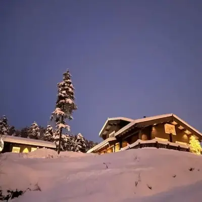 Luster Lodge