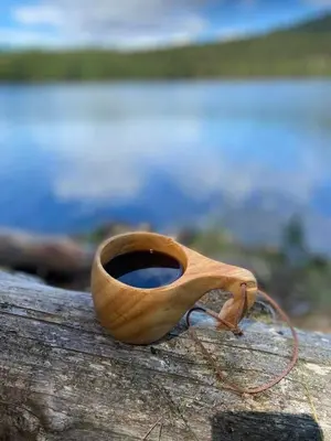 a wooden spoon sitting on top of a piece of wood at Opplev Den Unike Stemningen På Golsfjellet in Gol