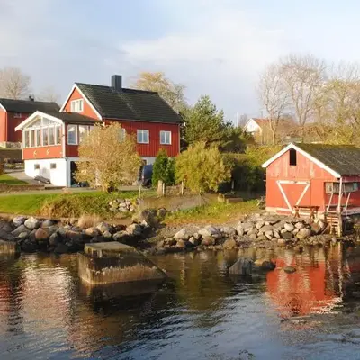 Holiday home Hemnskjel