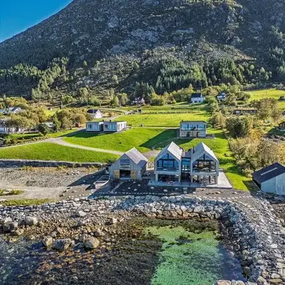 5 Bedroom House at Hakallestranda