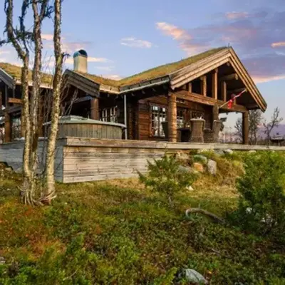 Log Cabin With Sauna And Outdoor Hot Tub