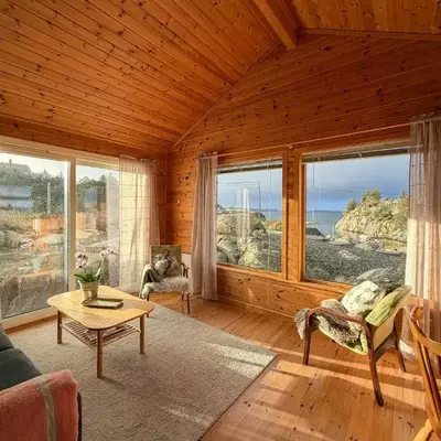 Cabin On Hilltop With Beach And Sea Views