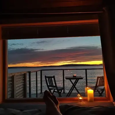 Idylliske Evjua ved Mjøsa