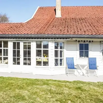 Gorgeous Home In Førde I Hordaland