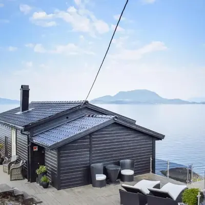 Lovely Home In Skånevik