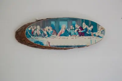 a painting of aoration of theoration of the magi at Skjerjehamn in Ånneland