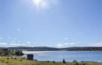a view of a large body of water at Leil Nr 32 in Sjusjøen