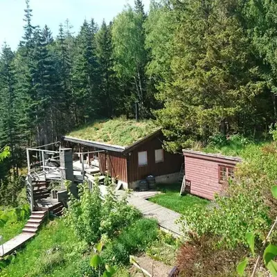 Cottage - Sleeps 6 - Parking - Patio