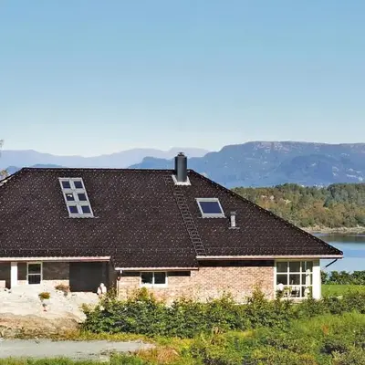 Nice Home In Lundegrend With Wifi