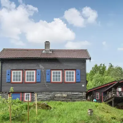 6 Bedroom Beautiful Home In Vossestrand