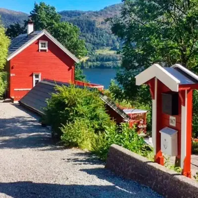 8 person holiday home in Bruvik-By Traum