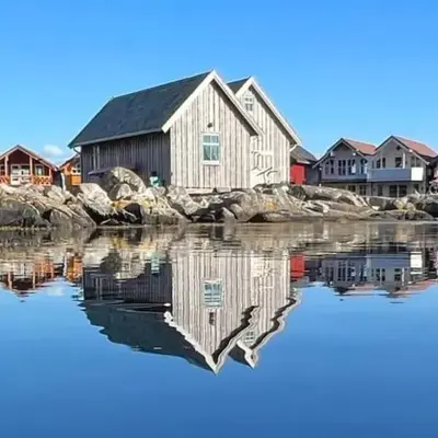 Exceptional Cottage 2 meters from the sea